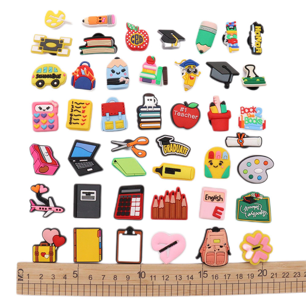 1pcs PVC Shoe Charms Folder Bo – Party Games Graduation recenzja i cena